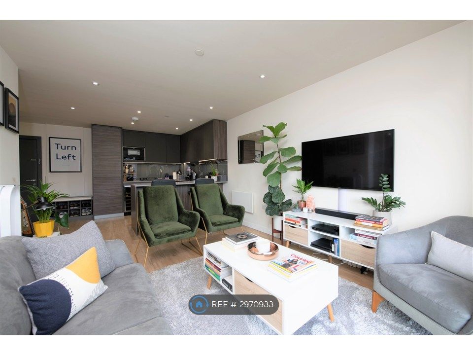 Property photo 1 of 12 Living Area