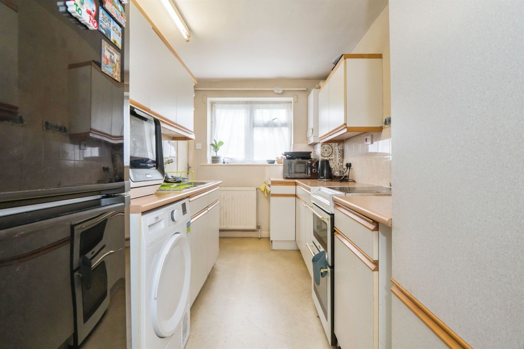 Property photo 3 of 14