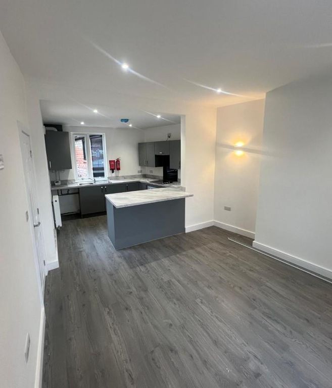 Property photo 2 of 8 4.Jpg