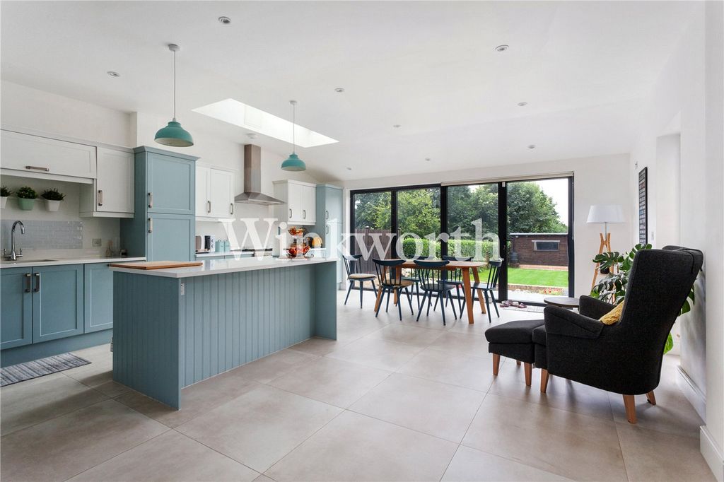 Property photo 1 of 12 Picture No. 07