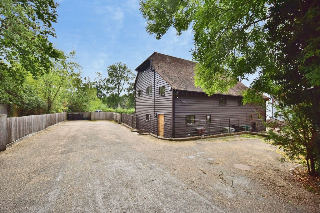 Property photo 1 of 15 Pbox-Img.Jpg