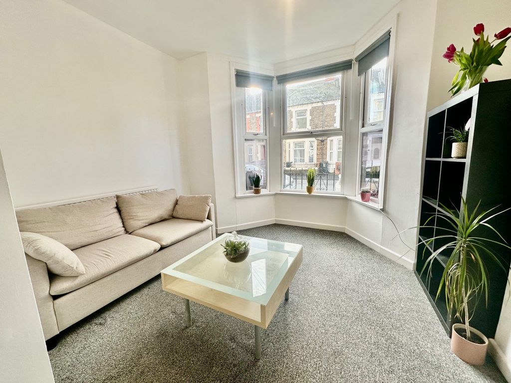 Property photo 3 of 12