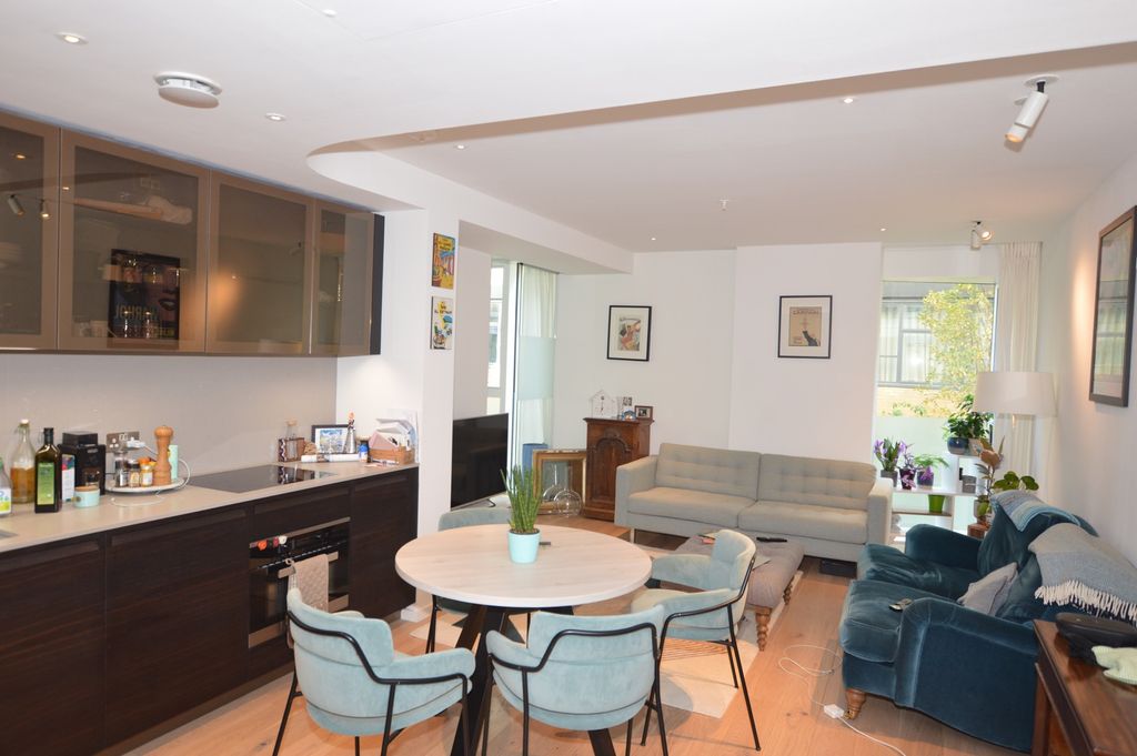 Property photo 1 of 5