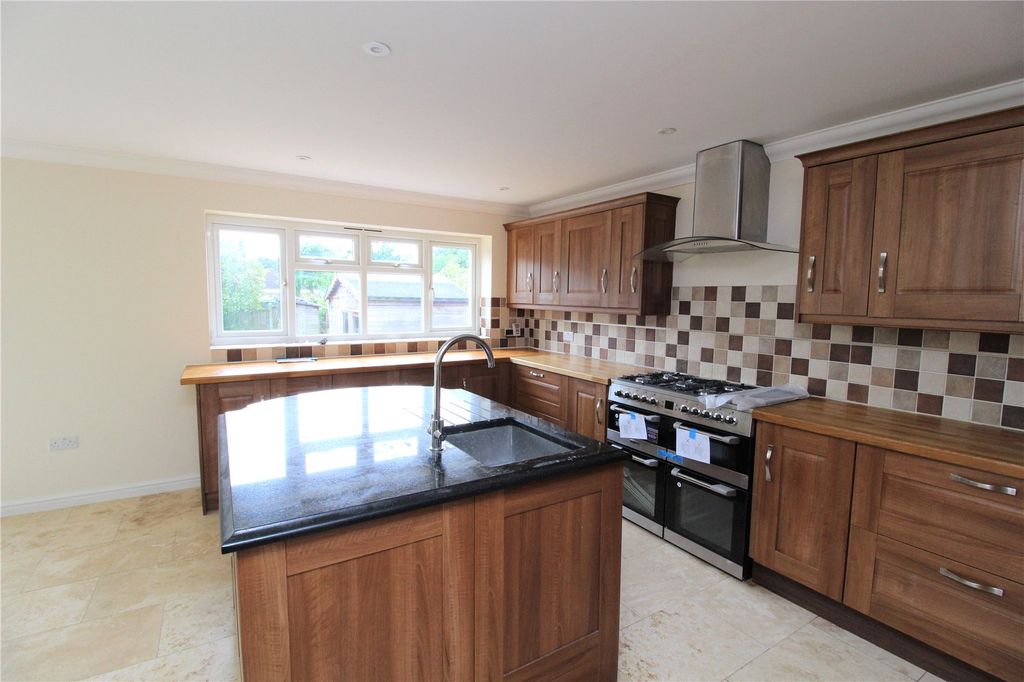 Property photo 2 of 13 Kitchen