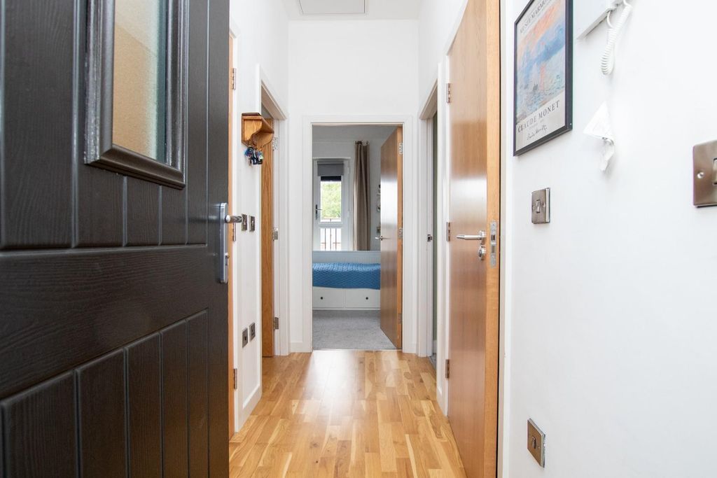 Property photo 3 of 17 Image00024.Jpg