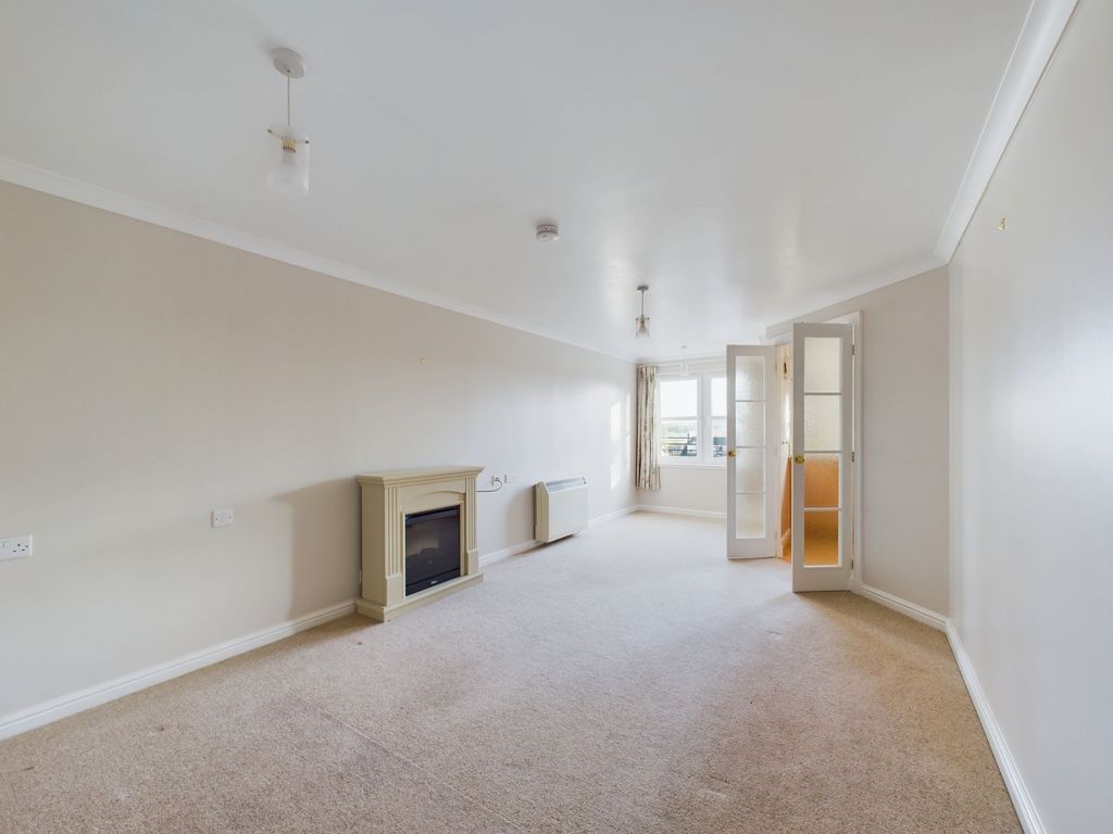 Property photo 3 of 18