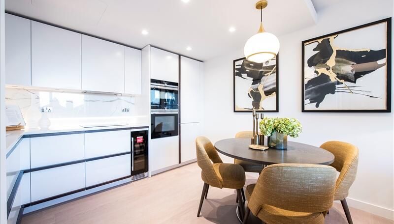 Property photo 3 of 11 Kitchen