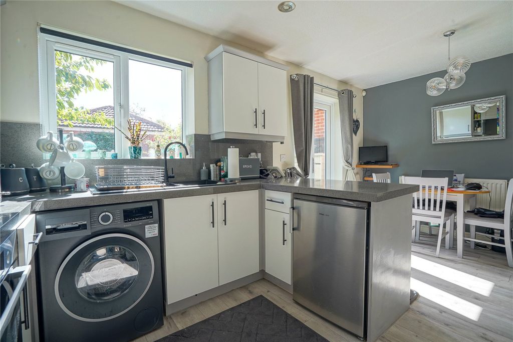 Property photo 3 of 14 Picture No. 09