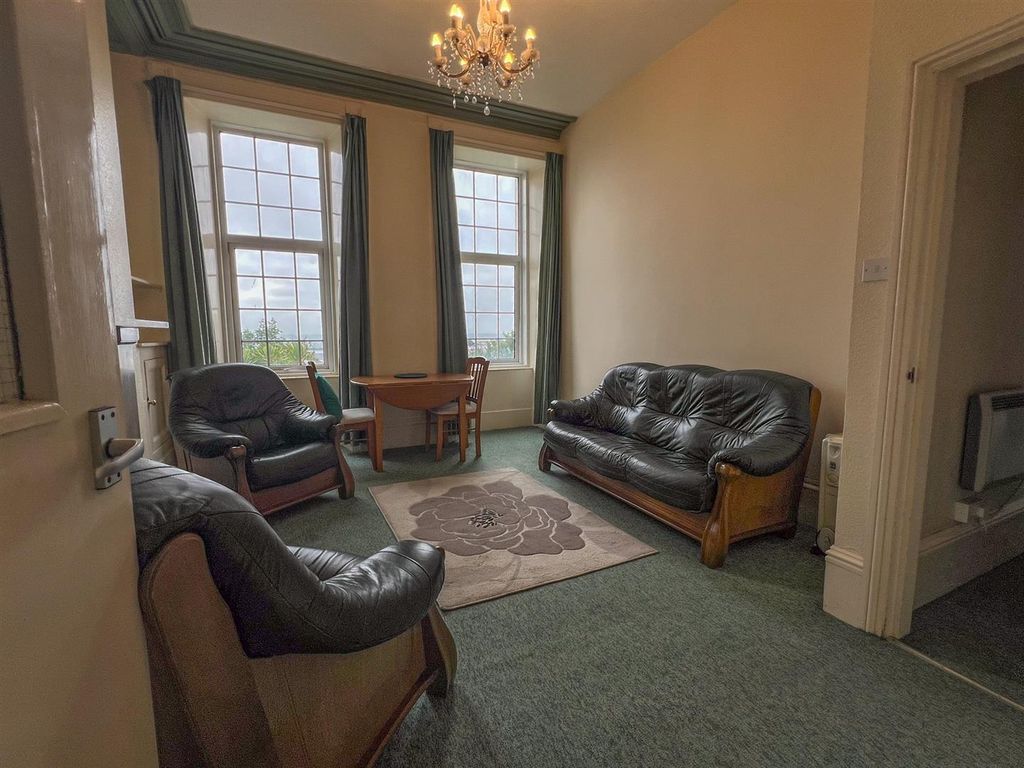 Property photo 3 of 7 4,7 Mona Terrace Lounge.Jpg