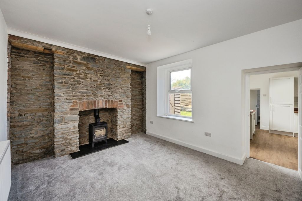 Property photo 2 of 15 Photo