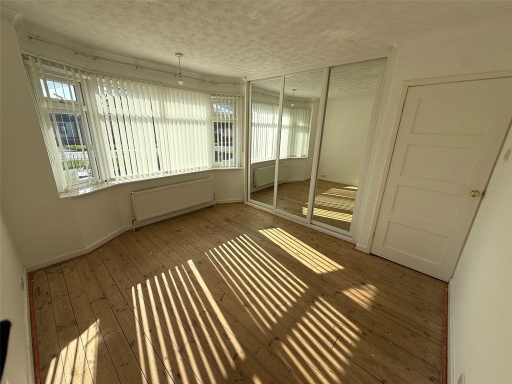 Property photo 2 of 13 Picture No. 26