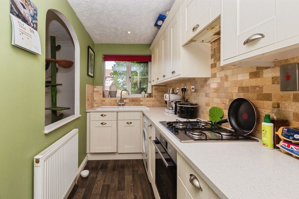 Property photo 3 of 15