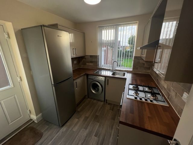 Property photo 3 of 20 Entrance Porch