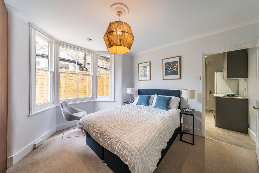 Property photo 3 of 18