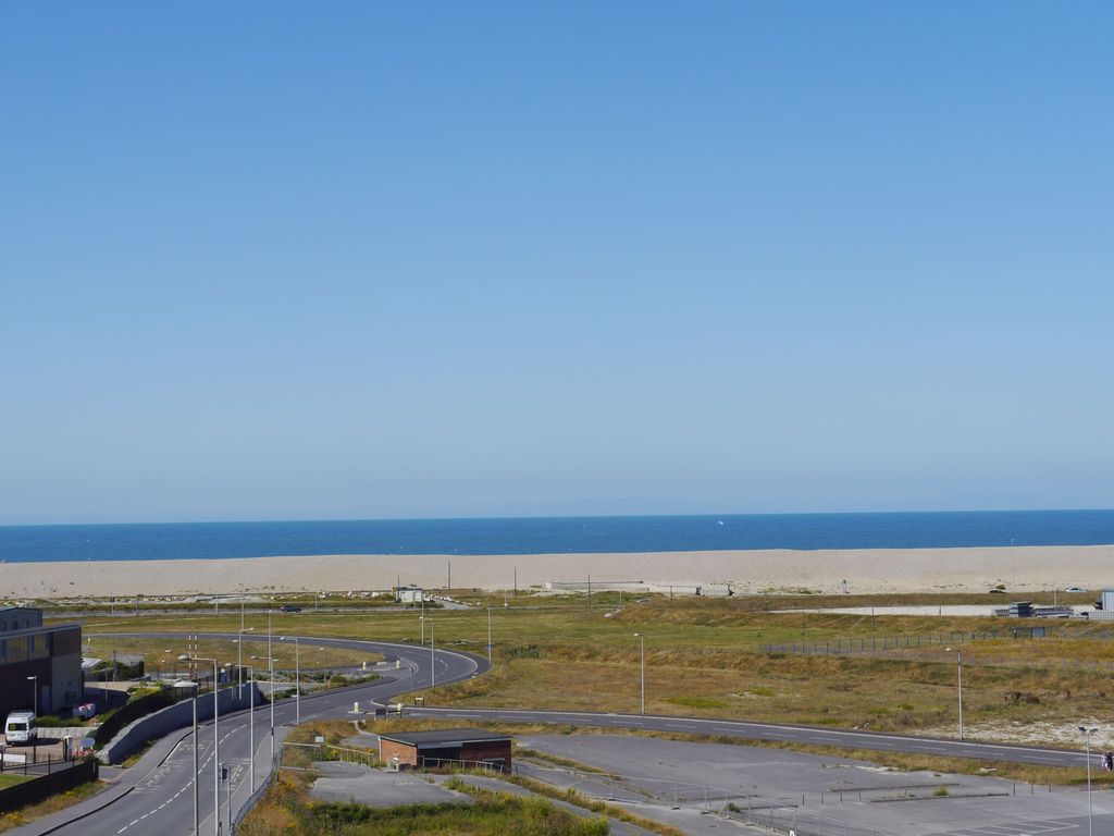 Property photo 3 of 10 View