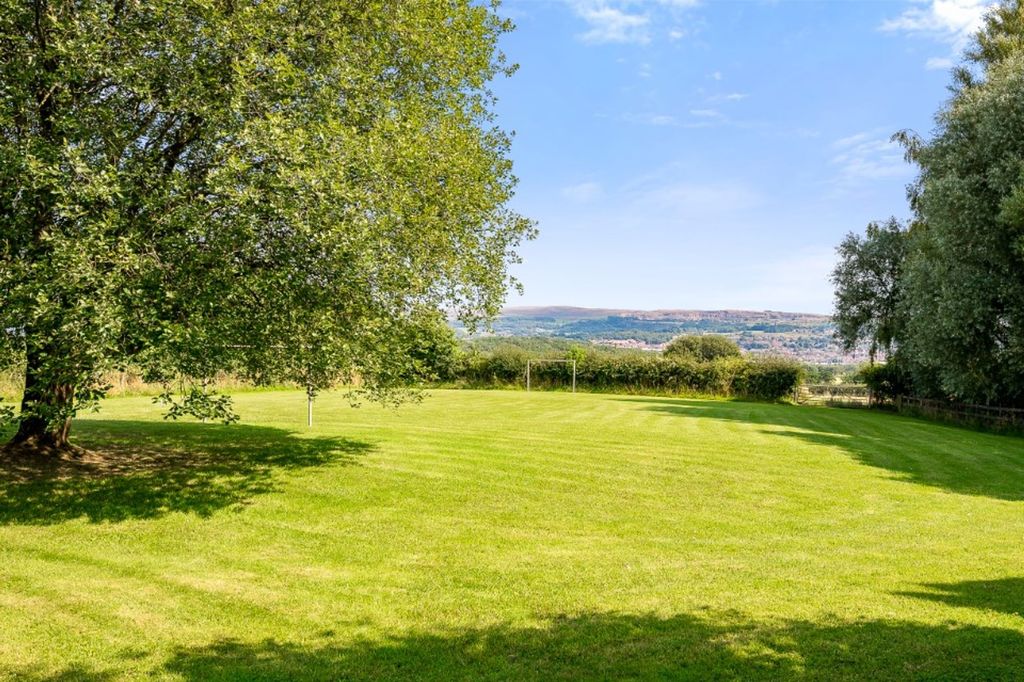 Property photo 3 of 55
