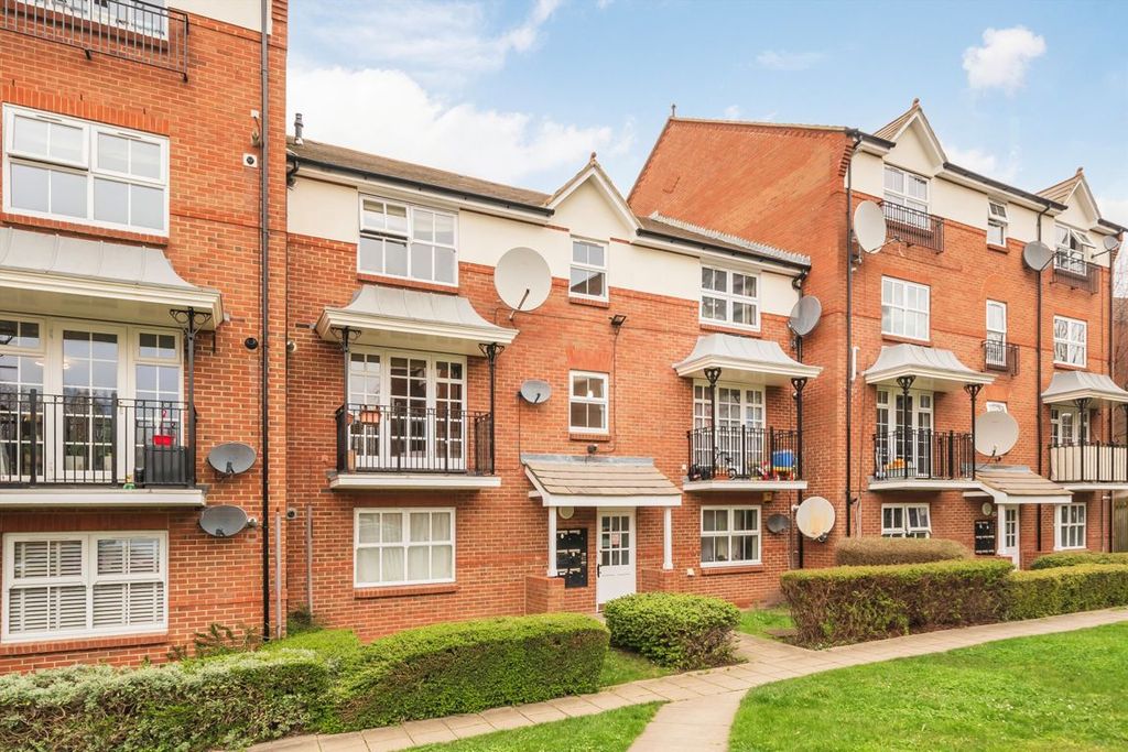 Property photo 1 of 6