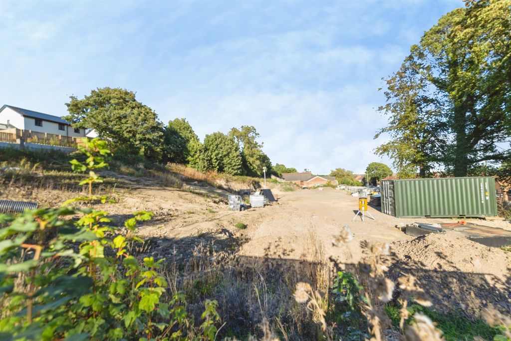 Property photo 2 of 19