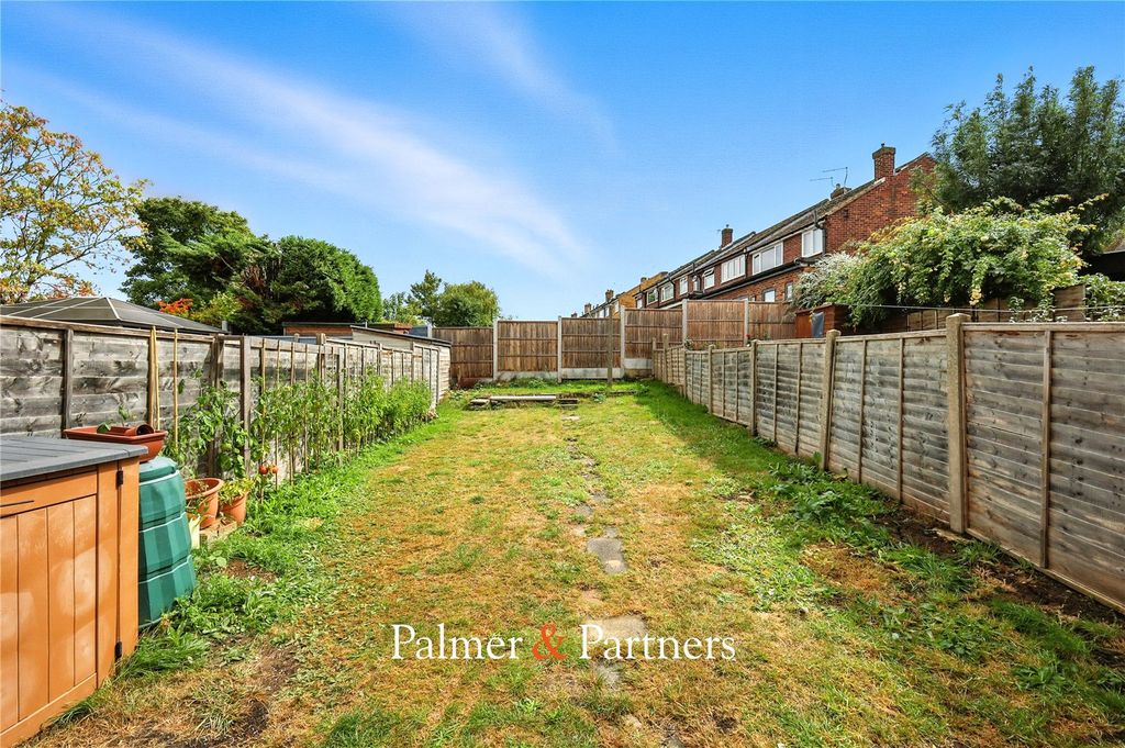 Property photo 2 of 28 Picture No. 31