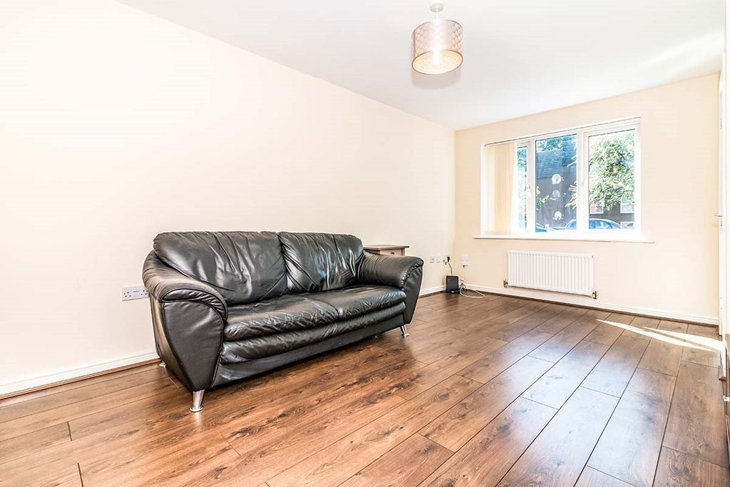 Property photo 3 of 9 Picture No. 25