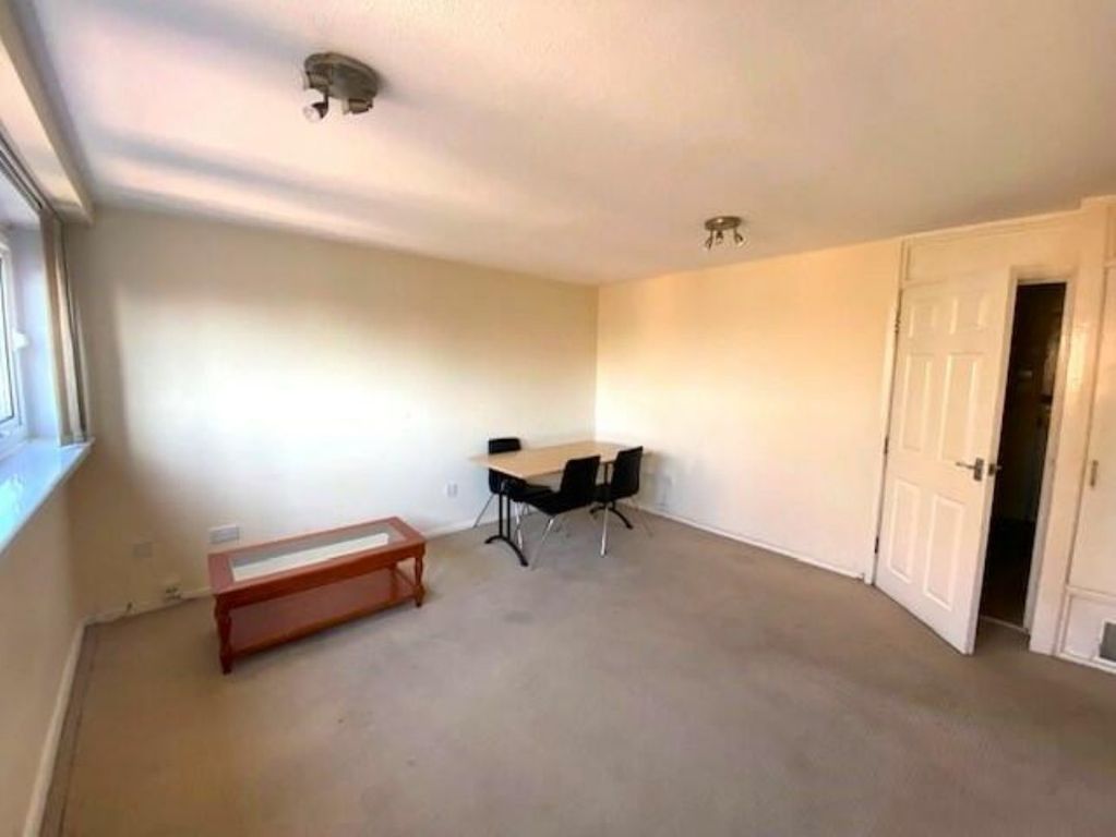 Property photo 3 of 7 Image