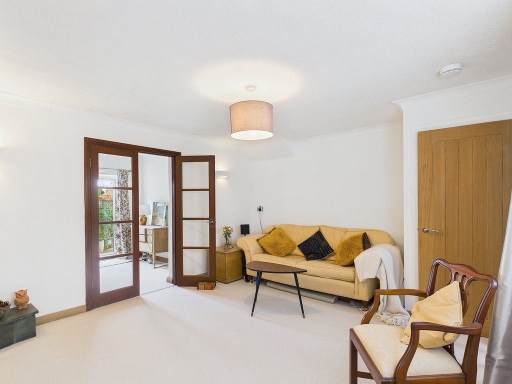 Property photo 2 of 23