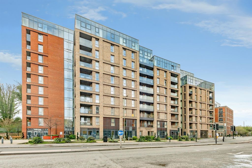 Property photo 1 of 14