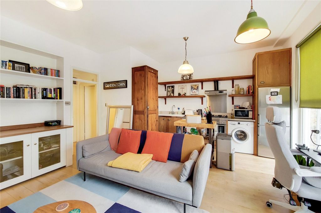 Property photo 1 of 9