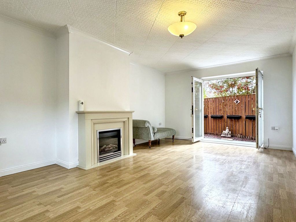 Property photo 2 of 24