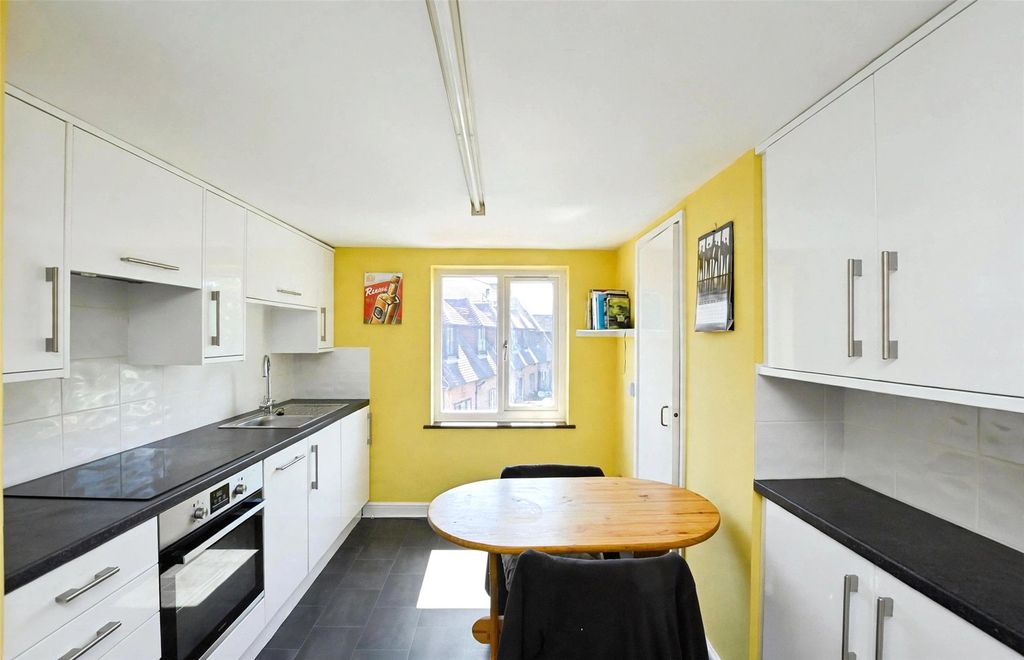 Property photo 3 of 8 Picture No. 03