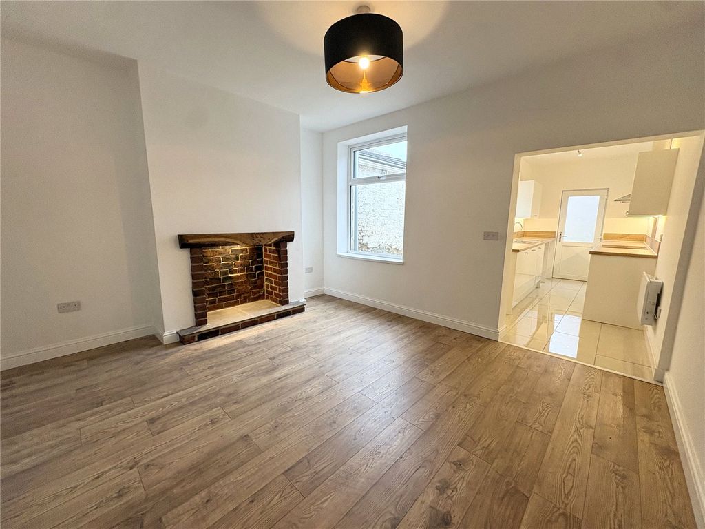 Property photo 3 of 15 Dining Room