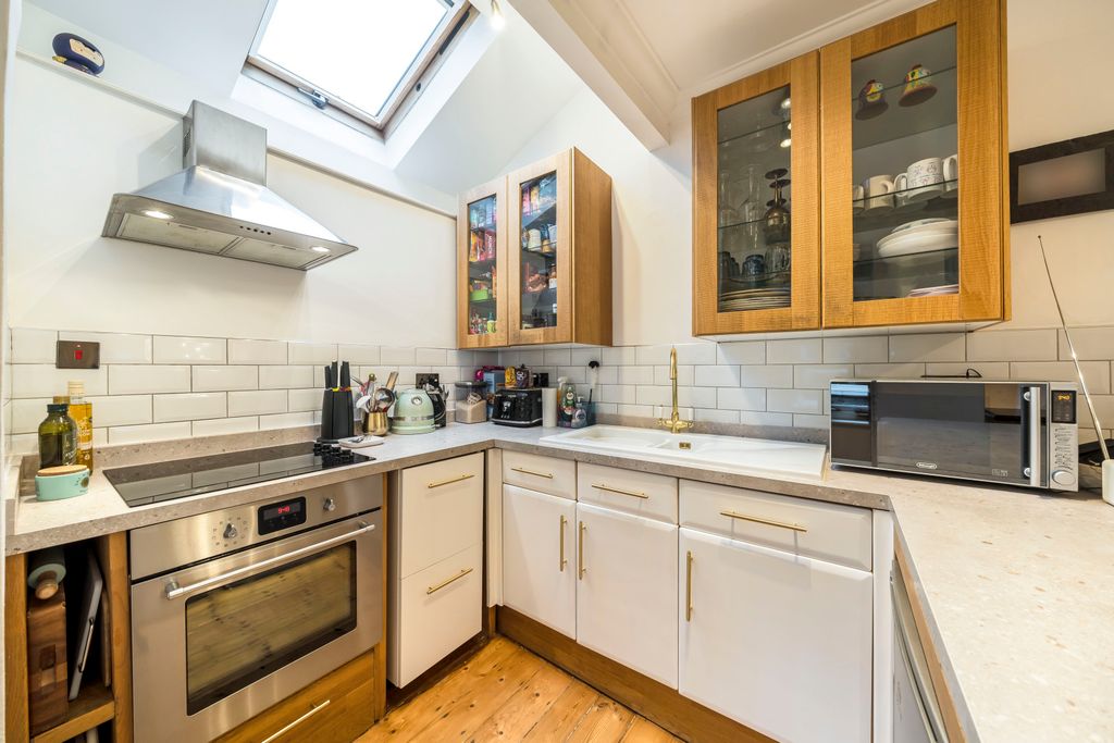 Property photo 3 of 8 Picture No. 06