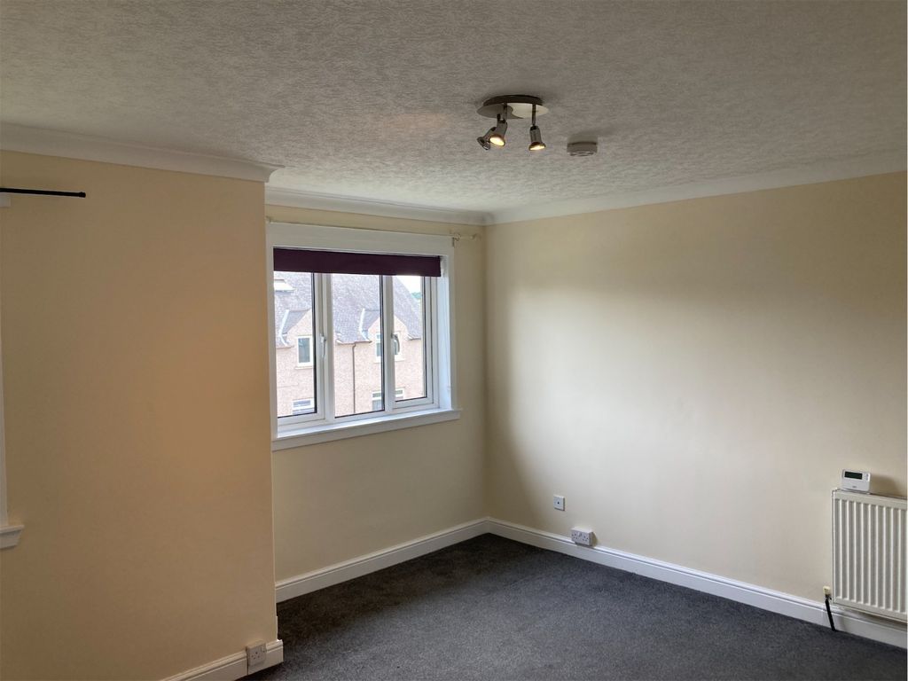 Property photo 3 of 8 Photo 3