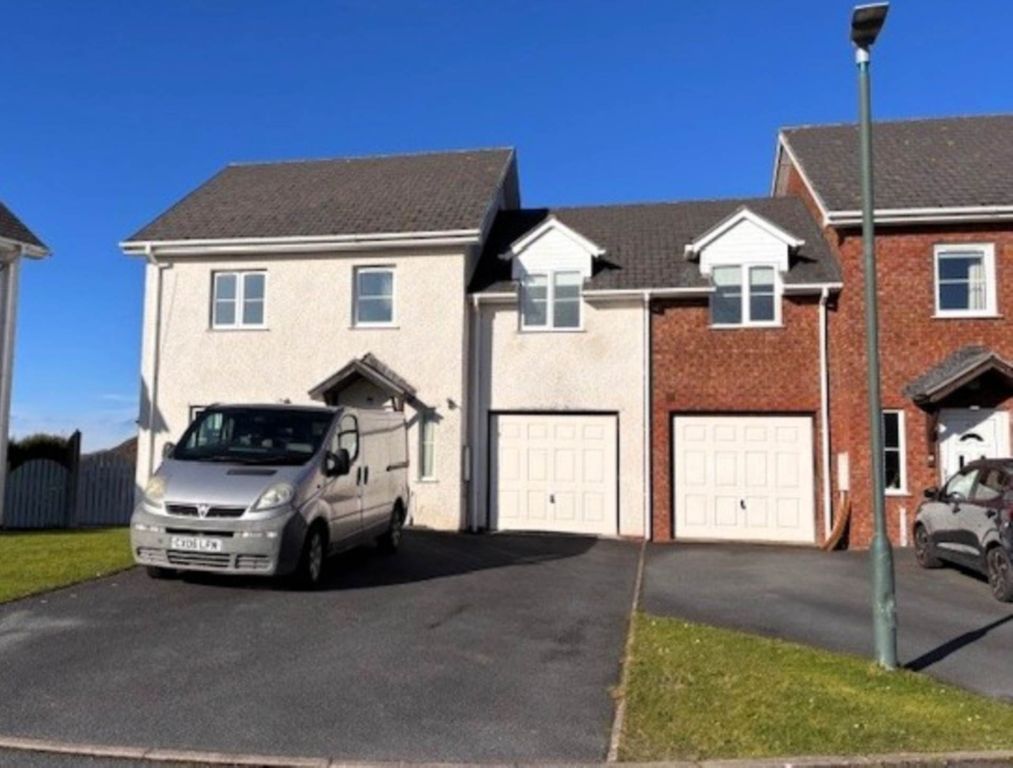 Property photo 1 of 19