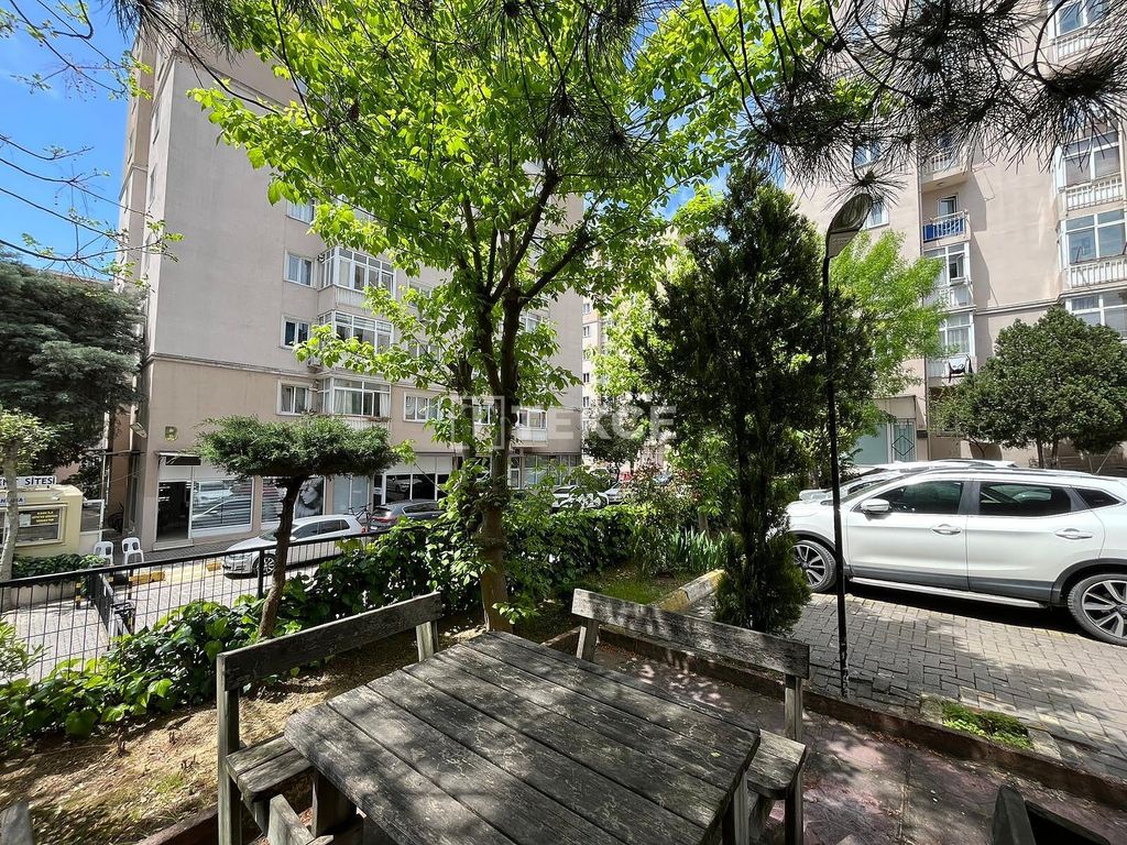 Property photo 3 of 32