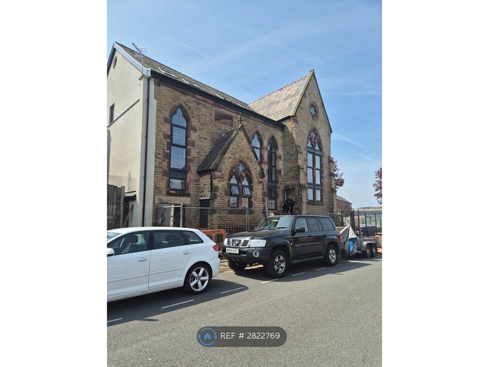 Property photo 2 of 10