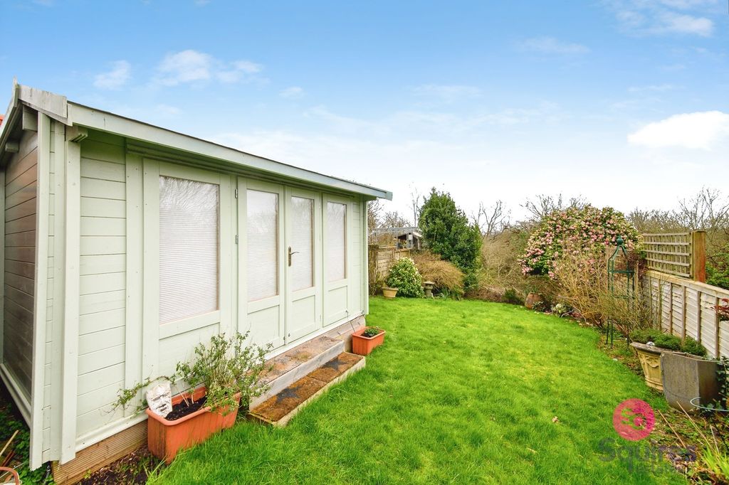 Property photo 2 of 30