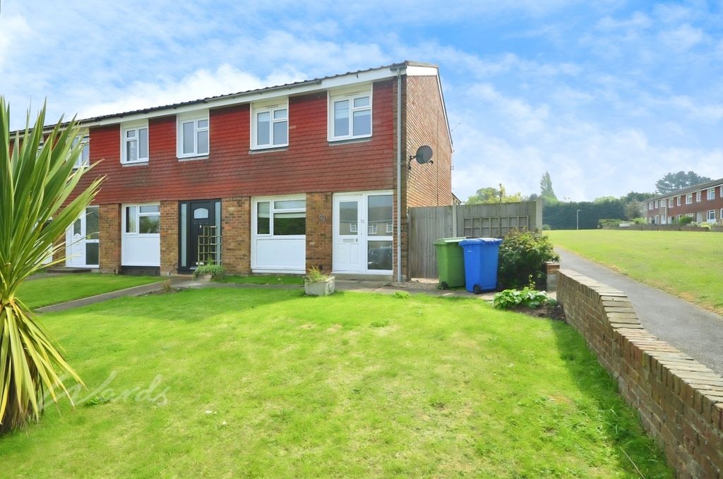 Property photo 1 of 7 Orchard Front