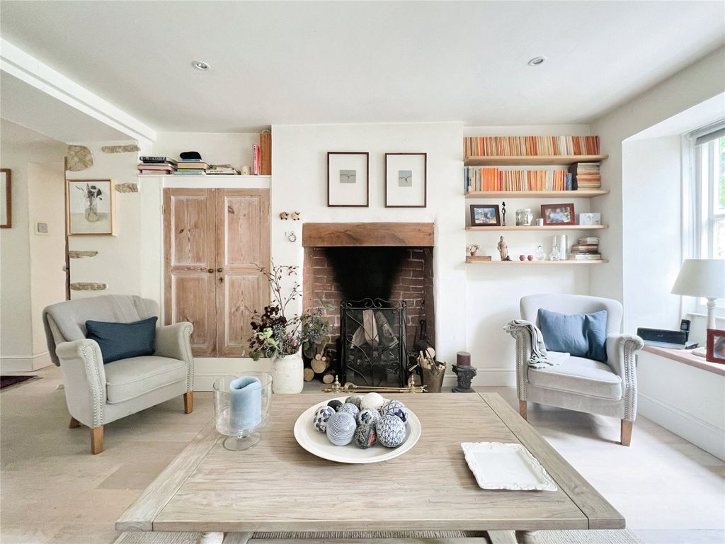 Property photo 2 of 16 Picture No. 07