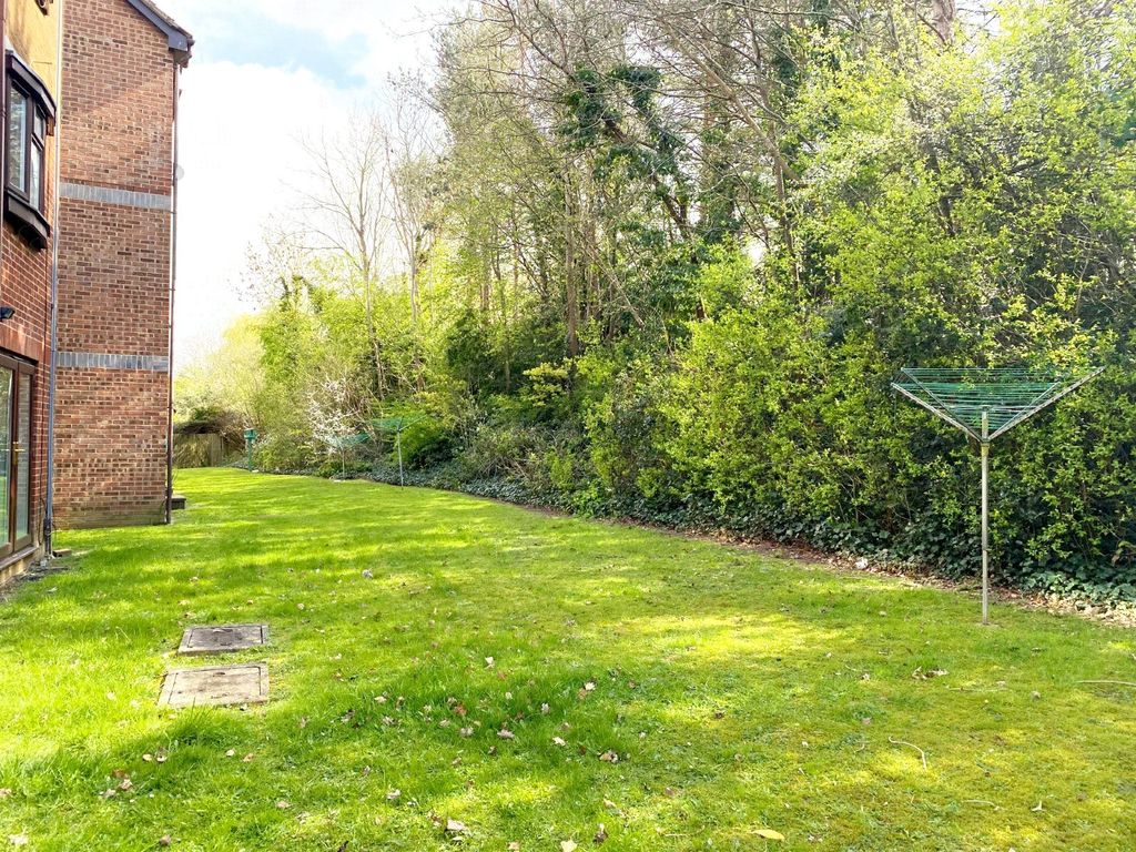 Property photo 2 of 7 Picture No. 03