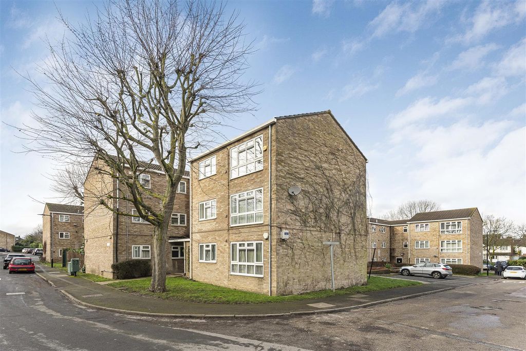 Property photo 1 of 18