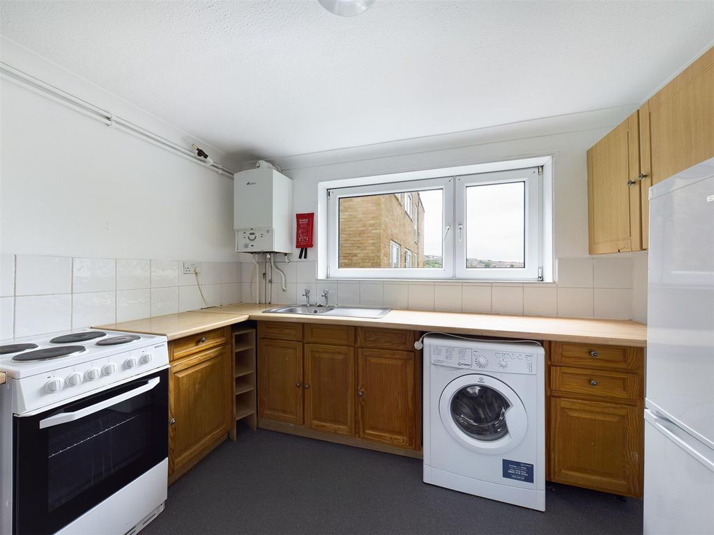 Property photo 3 of 12 Cam00159P1-Pr0082-Still01.Jpg