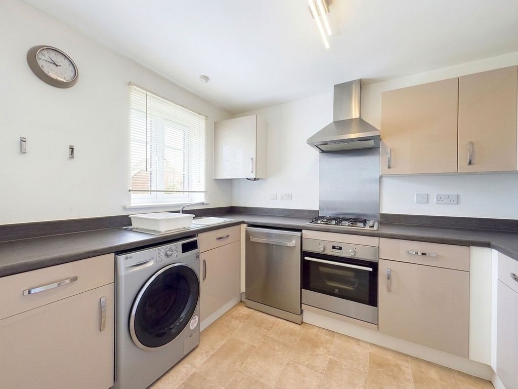 Property photo 2 of 13 Kitchen