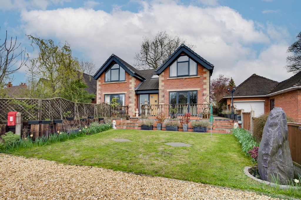 Property photo 1 of 22