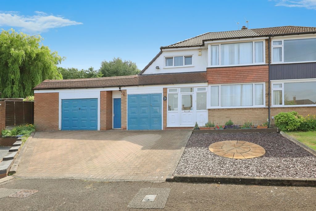Property photo 1 of 17