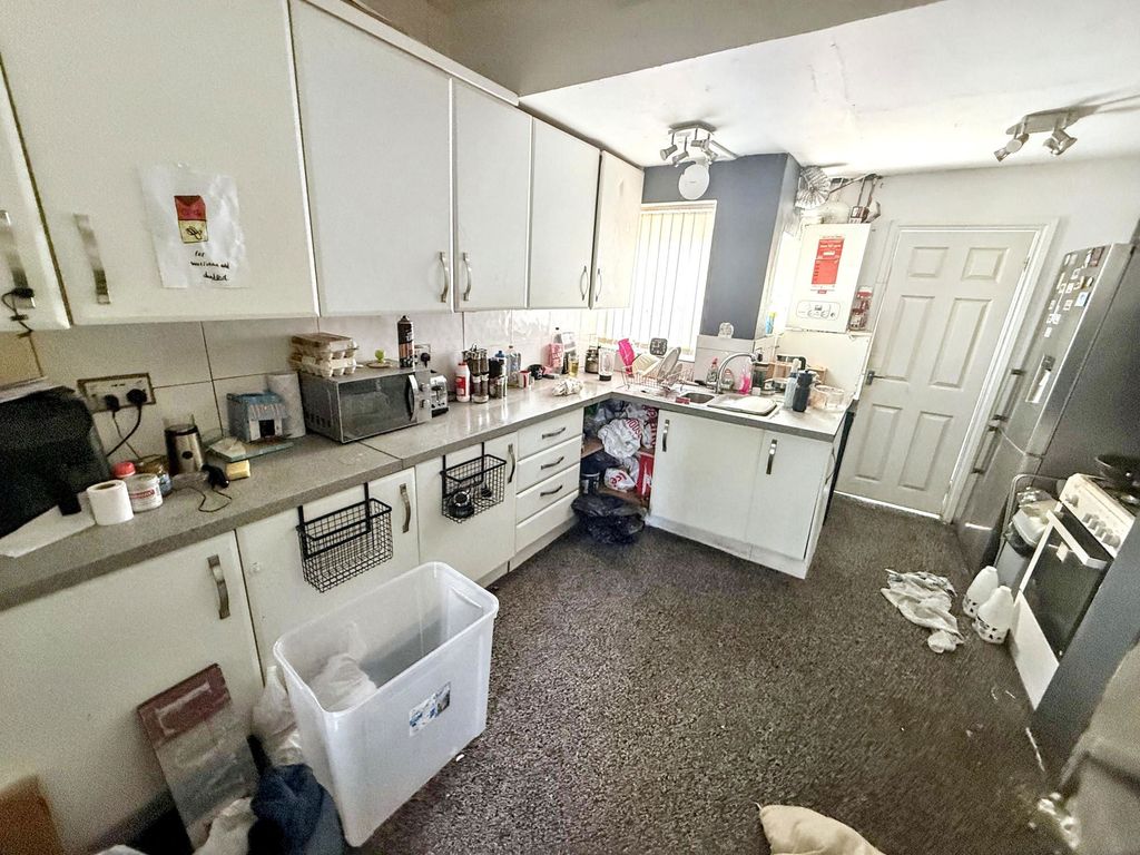 Property photo 2 of 5