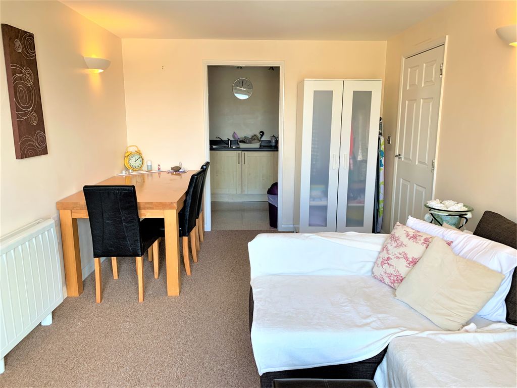 Property photo 3 of 9 Img_0505