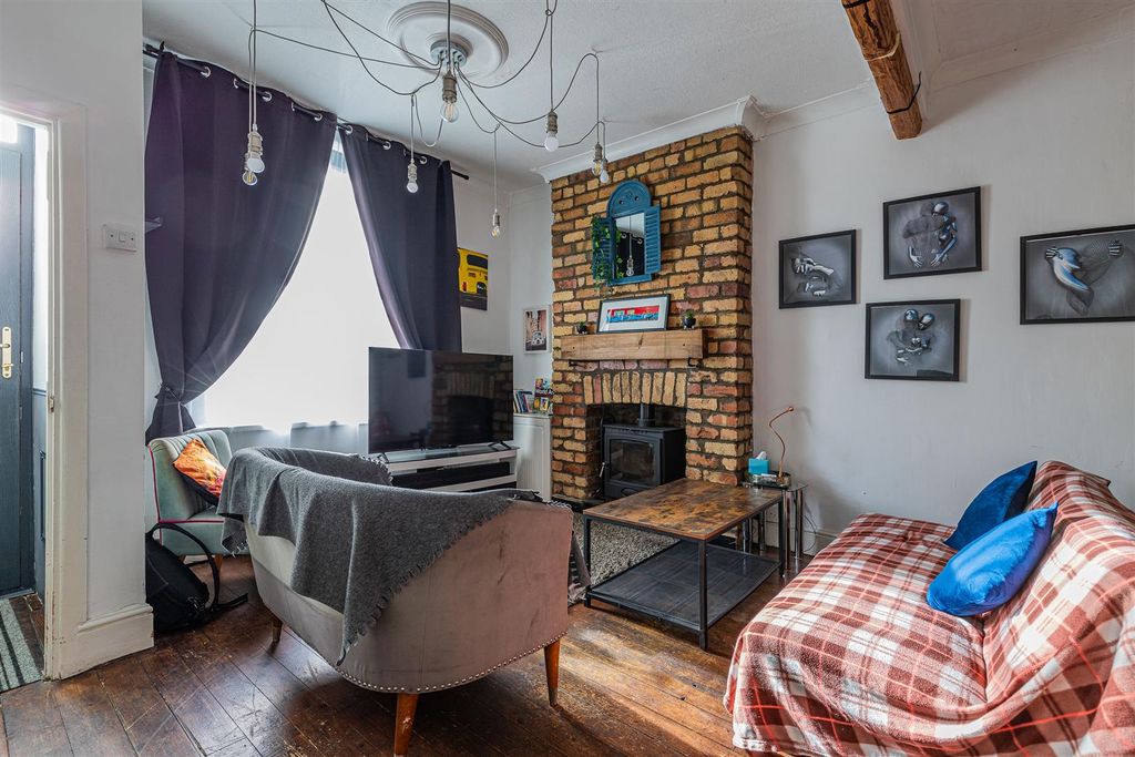 Property photo 2 of 18 Shears Road 3-14.Jpg