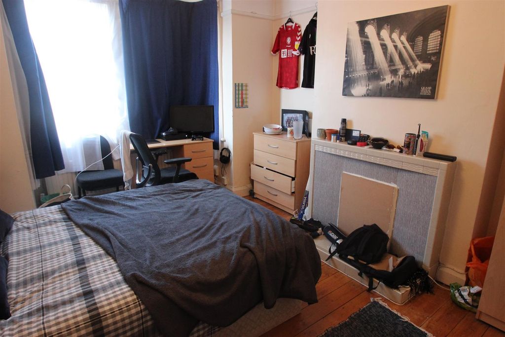 Property photo 3 of 10 Img_5944.Jpg