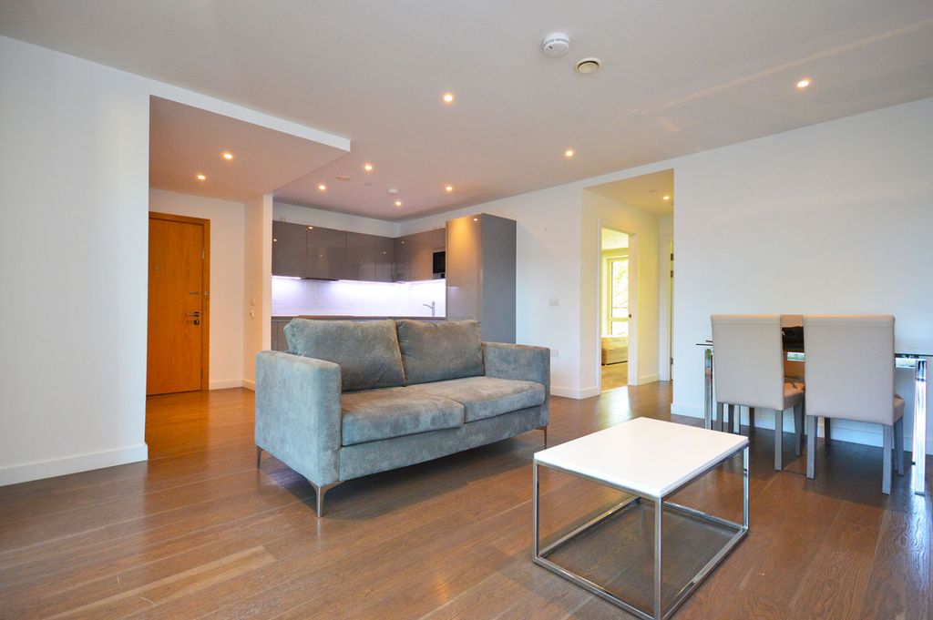 Property photo 1 of 13 2 Double Bedroom Apartment To Rent